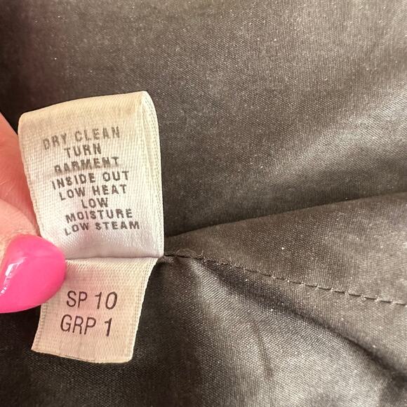 St. John Pencil Skirt Jacquard Geometric Black Tan 8 Career Office Quiet Luxury - Picture 7 of 10